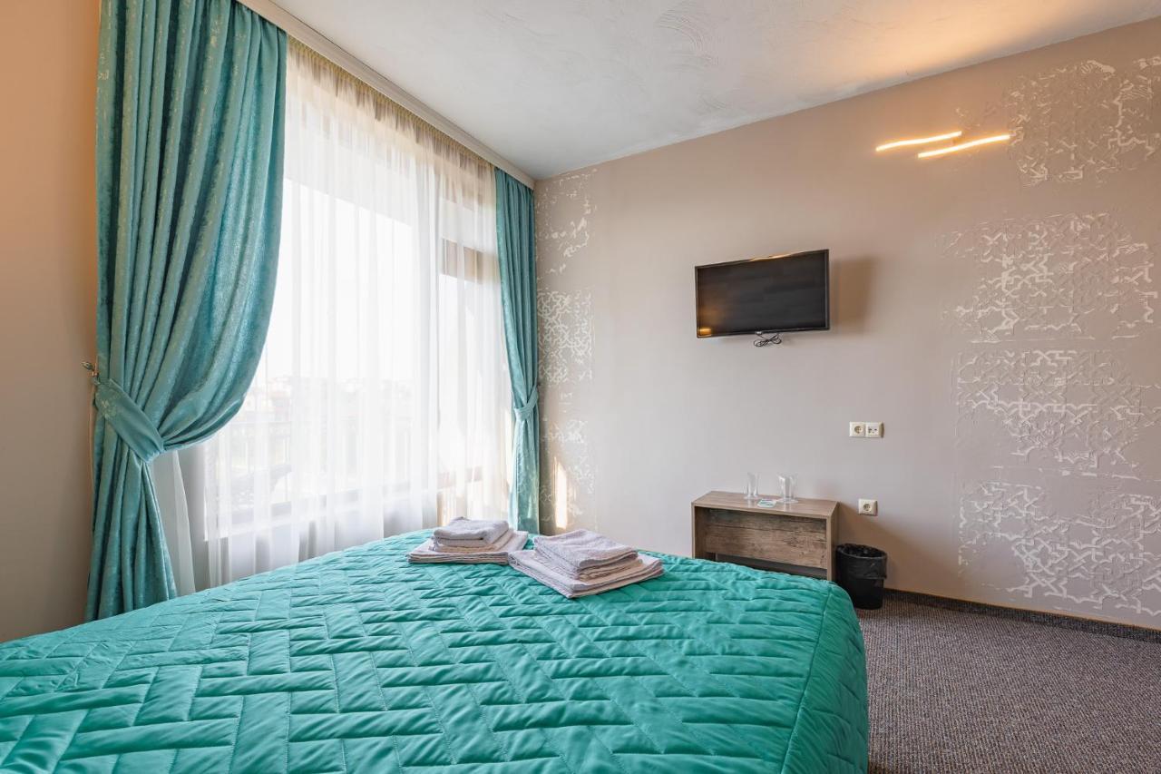 Lecardo Hotel 阿赫洛伊 外观 照片