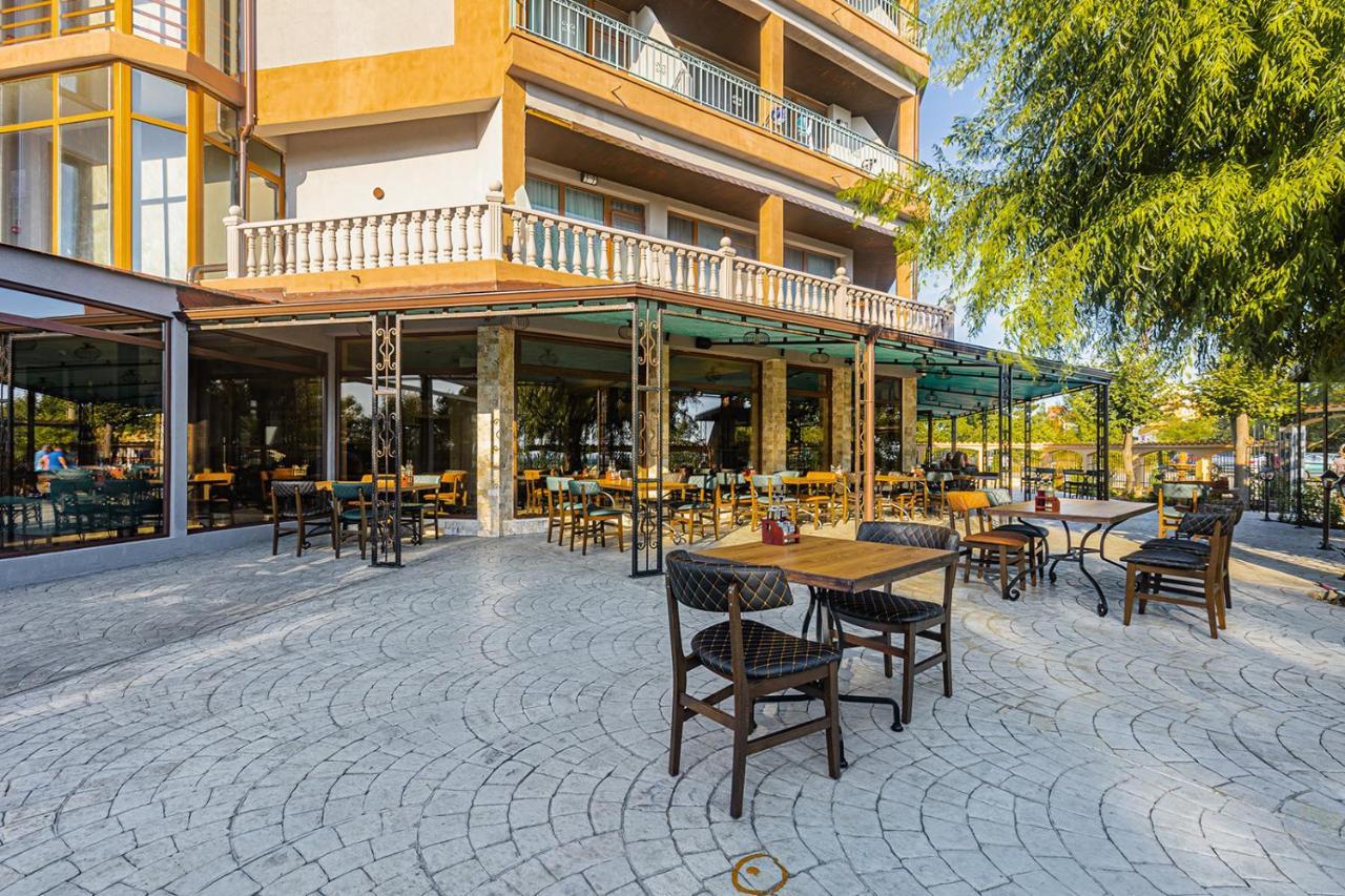 Lecardo Hotel 阿赫洛伊 外观 照片